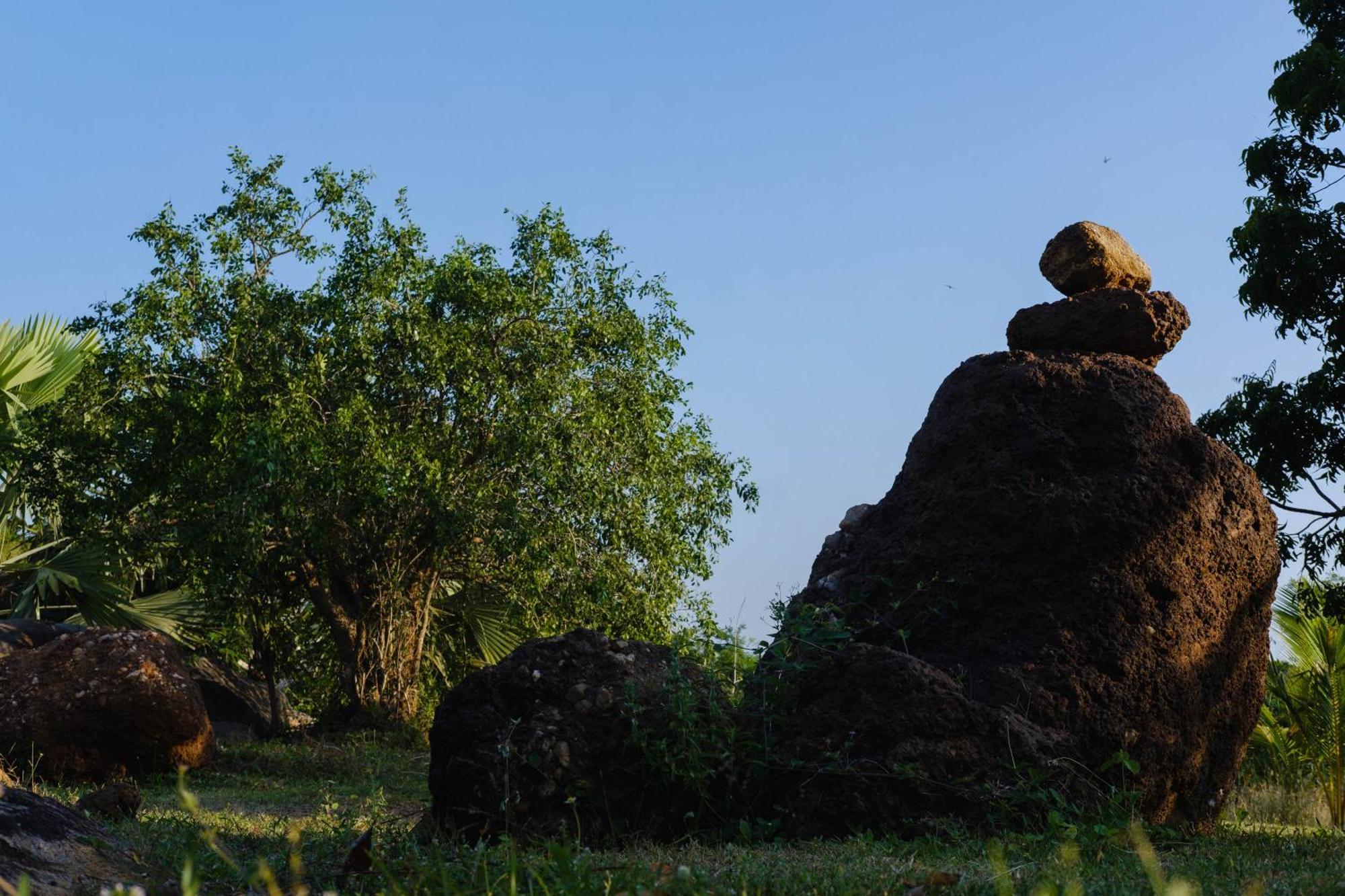 Treasure Rock Panzió Kirinda  Kültér fotó